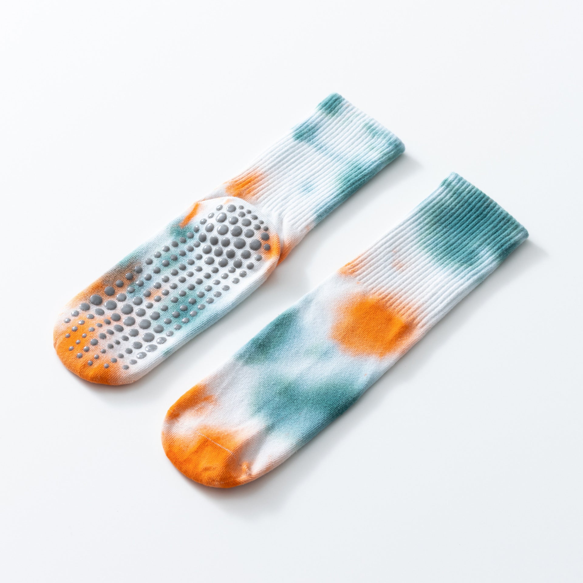 Yogcsde | Women’s Printed Cotton Yoga Calf Socks – Full-Length Contrast Design for Indoor Fitness & Pilates