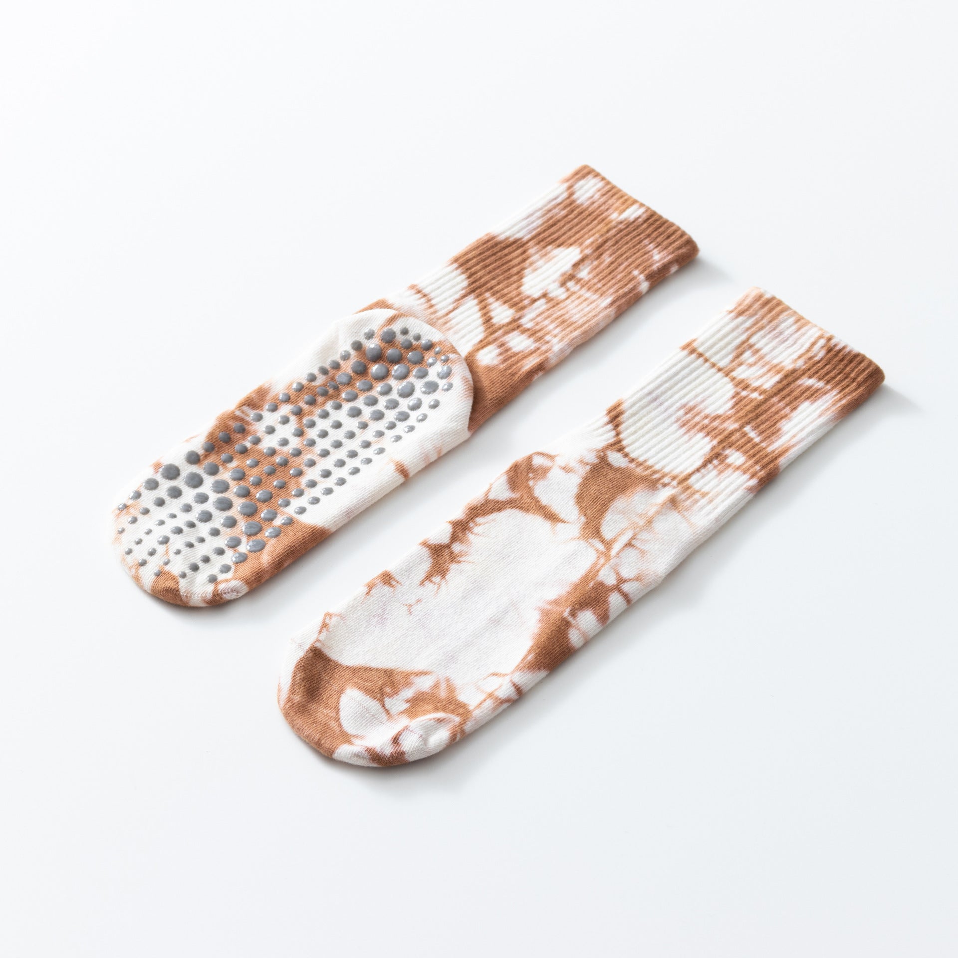 Yogcsde | Women’s Autumn & Winter Tie-Dyed Maple Leaf Yoga Socks – Colorful Design for Indoor Pilates & Fitness