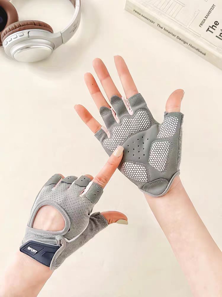 Yogcsde | Outdoor Half-Finger Training Gloves for Men & Women – Breathable Comfort for Active Use