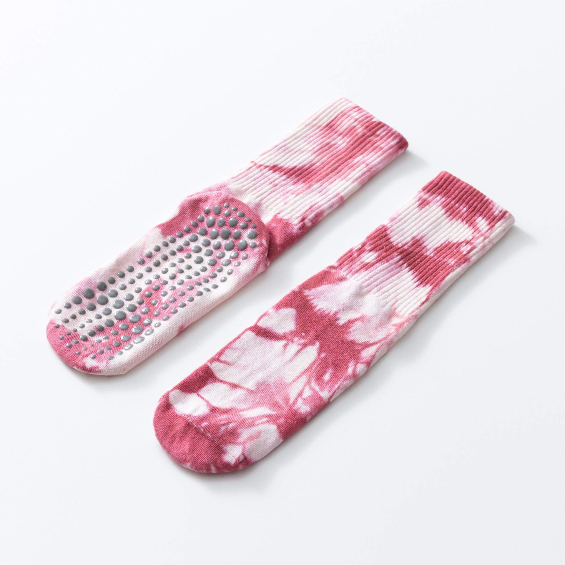 Yogcsde | Women’s Autumn & Winter Tie-Dyed Maple Leaf Yoga Socks – Colorful Design for Indoor Pilates & Fitness