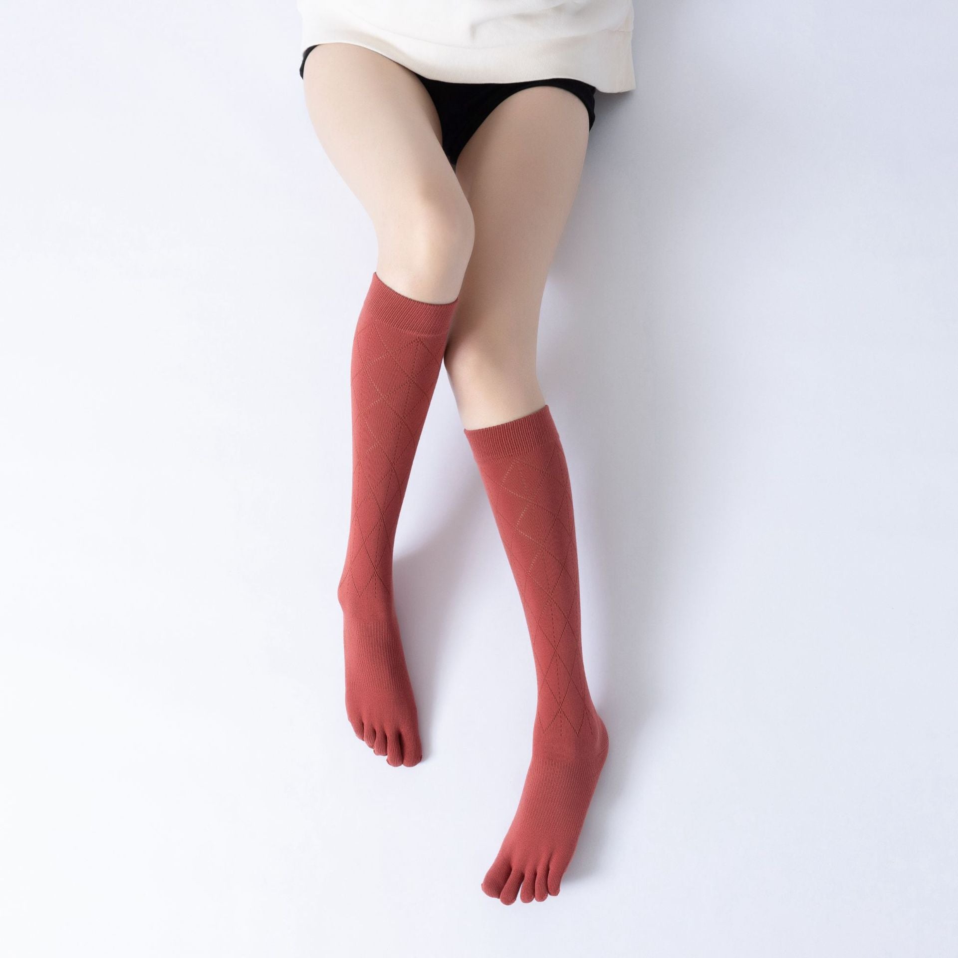 Yogcsde | Women's Long Knee-High Five-Toe Yoga Socks, Non-Slip Warm Pilates Socks for Slim Legs