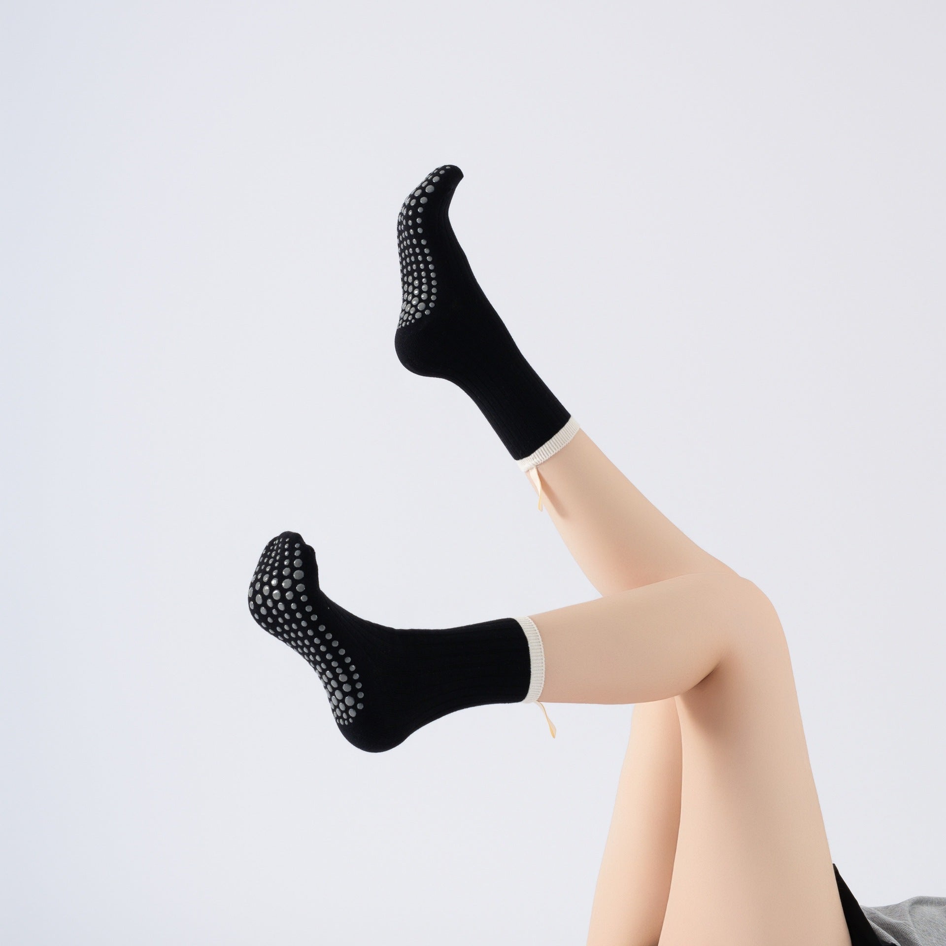 Yogcsde | Women's New College-Style Mid-Calf Yoga Socks, Non-Slip Versatile Sports Socks for All Seasons